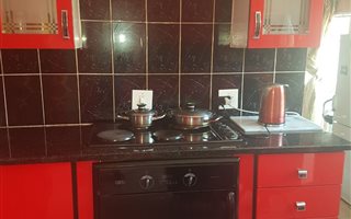 3 Bedroom House in Ridgeway
