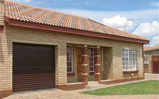 2 Bedroom Townhouse in Parys