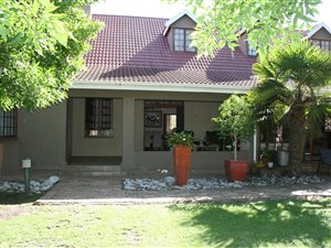 5 Bedroom House in Denver Park