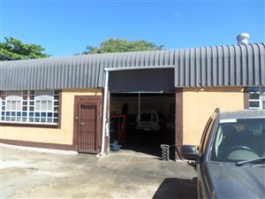 1100 m² Office Space in Empangeni Central
