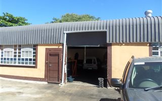 1100 m² Office Space in Empangeni Central