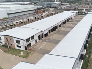 305 m² Commercial space in Cornubia