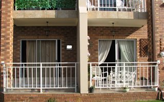 1 Bedroom Townhouse in Benoni North AH