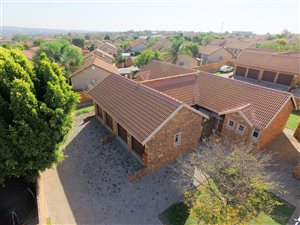 2 Bed Simplex in Rooihuiskraal North