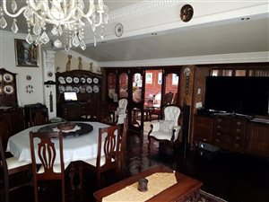 8 Bed House in Sparks