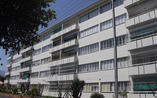 2 Bedroom Flat in Paarl