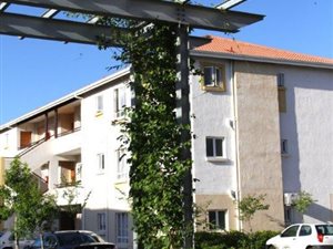 2 Bed Apartment in Sheffield Beach