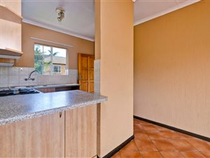 2 Bed Apartment in Wilgeheuwel