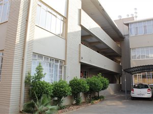 1.5 Bed Apartment in Arcadia