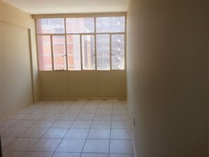 3 Bed Flat in Hillbrow