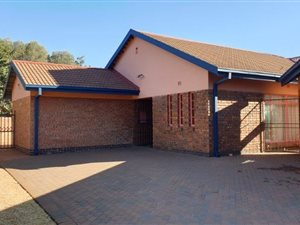 4 Bed House in Carters Glen