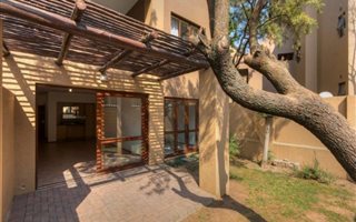 4 Bedroom House in Dalpark