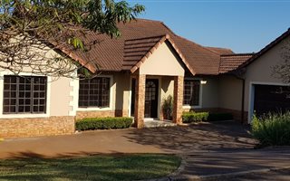 4 Bedroom Townhouse in Clifton Hill Estate