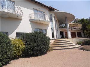 7 Bed House in Waterkloof Heights