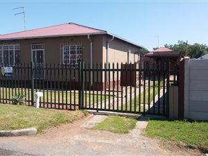 2 Bed House in Noycedale