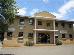 90 m² Commercial space in Clarendon