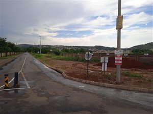 3 ha Farm in Waterval East