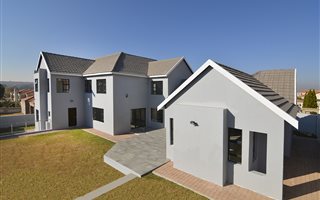 4 Bedroom House in Willaway