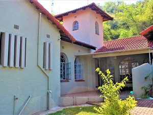 3 Bed House in Steiltes