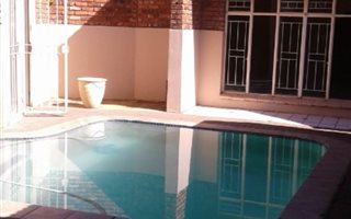 4 Bedroom House in Chroom Park