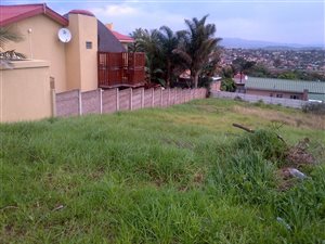 768 m² Land available in Van Riebeeck Heights