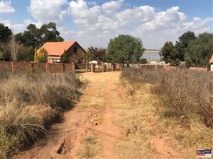 649 m² Land available in Bronkhorstbaai