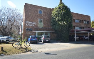 74 m² Commercial space in Blairgowrie