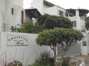 2 Bed Apartment in Melkbosstrand