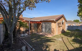 4 Bedroom House in Stellenberg