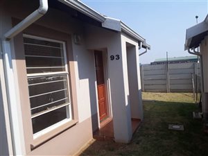 2 Bedroom House in Aureus