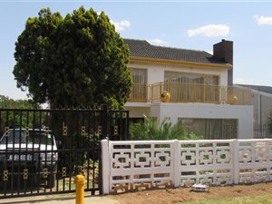 5 Bed House in Bosmont