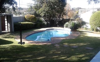4 Bedroom House in Orchards