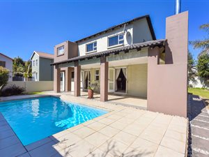 3 Bed House in Stone River Estate