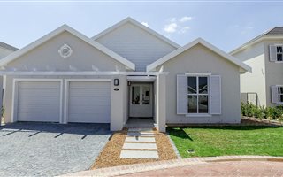 3 Bedroom House in Val de Vie
