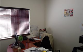 250 m² Office Space in Newton Park