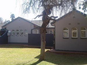 3 Bed House in Royldene