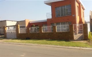 3 Bedroom House in Daveyton