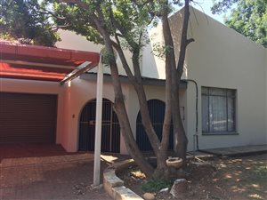 4 Bedroom House in Erasmus
