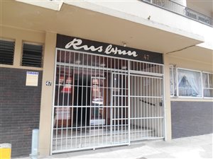 2 Bed Apartment in Albert Park