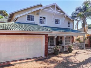 6 Bed House in Mt Edgecombe