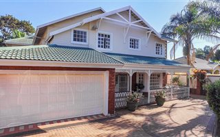 6 Bedroom House in Mt Edgecombe