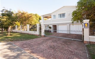 5 Bedroom House in Mill Park
