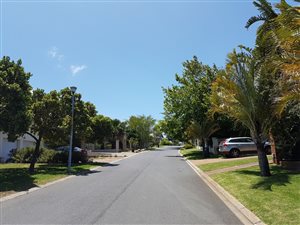 970 m² Land available in D Urbanvale