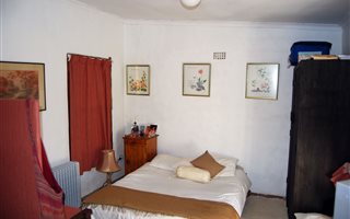 1 Bedroom Garden Cottage in Observatory