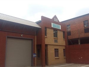 243 m² Industrial space in Strydompark