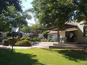 4 Bed House in Morningside Manor