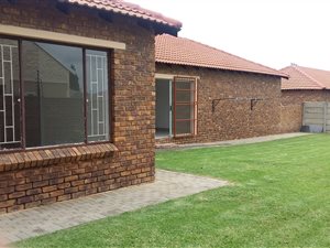 3 Bed Townhouse in Radiokop