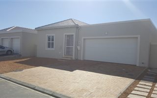4 Bedroom House in Sunningdale