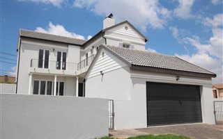 4 Bedroom House in Rietvlei Ridge Country Estate