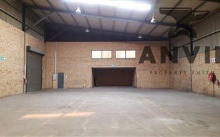 602 m² Industrial space in Clayville